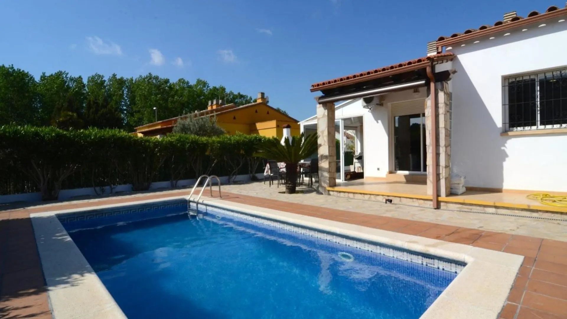 Villa In Lescala With Swimming Pool L' Escala
