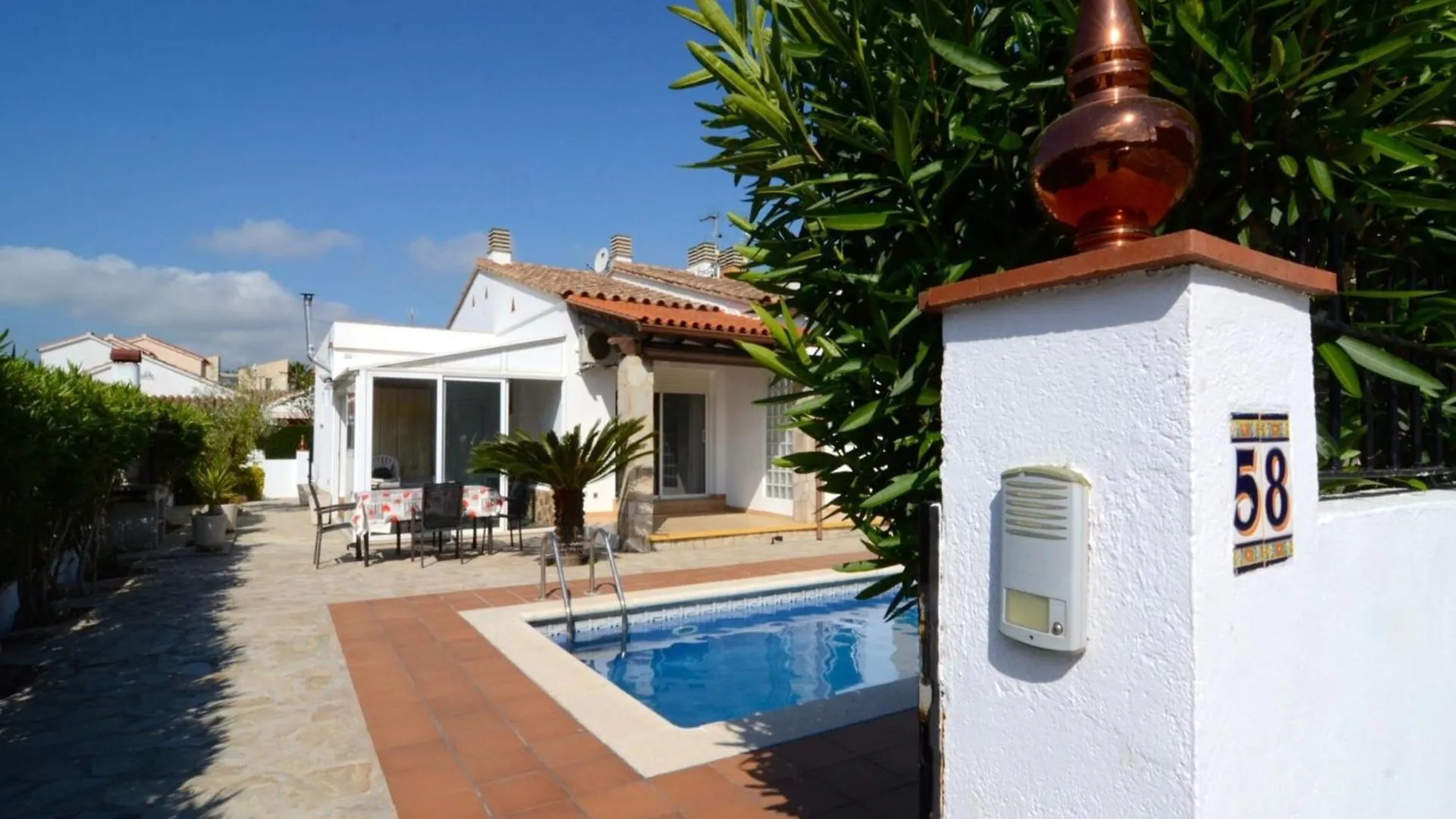 Villa In Lescala With Swimming Pool L' Escala